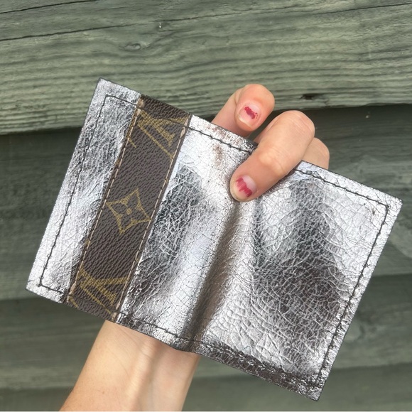 Card holder - Picture 3 of 3